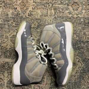 Jordan 11 Cool Grey used size 7.5